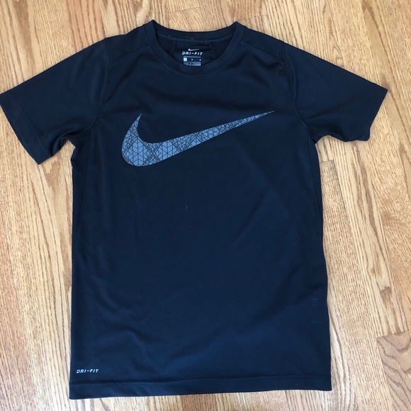 Nike Other - Nike Dri Fit T Shirt Boys L Large